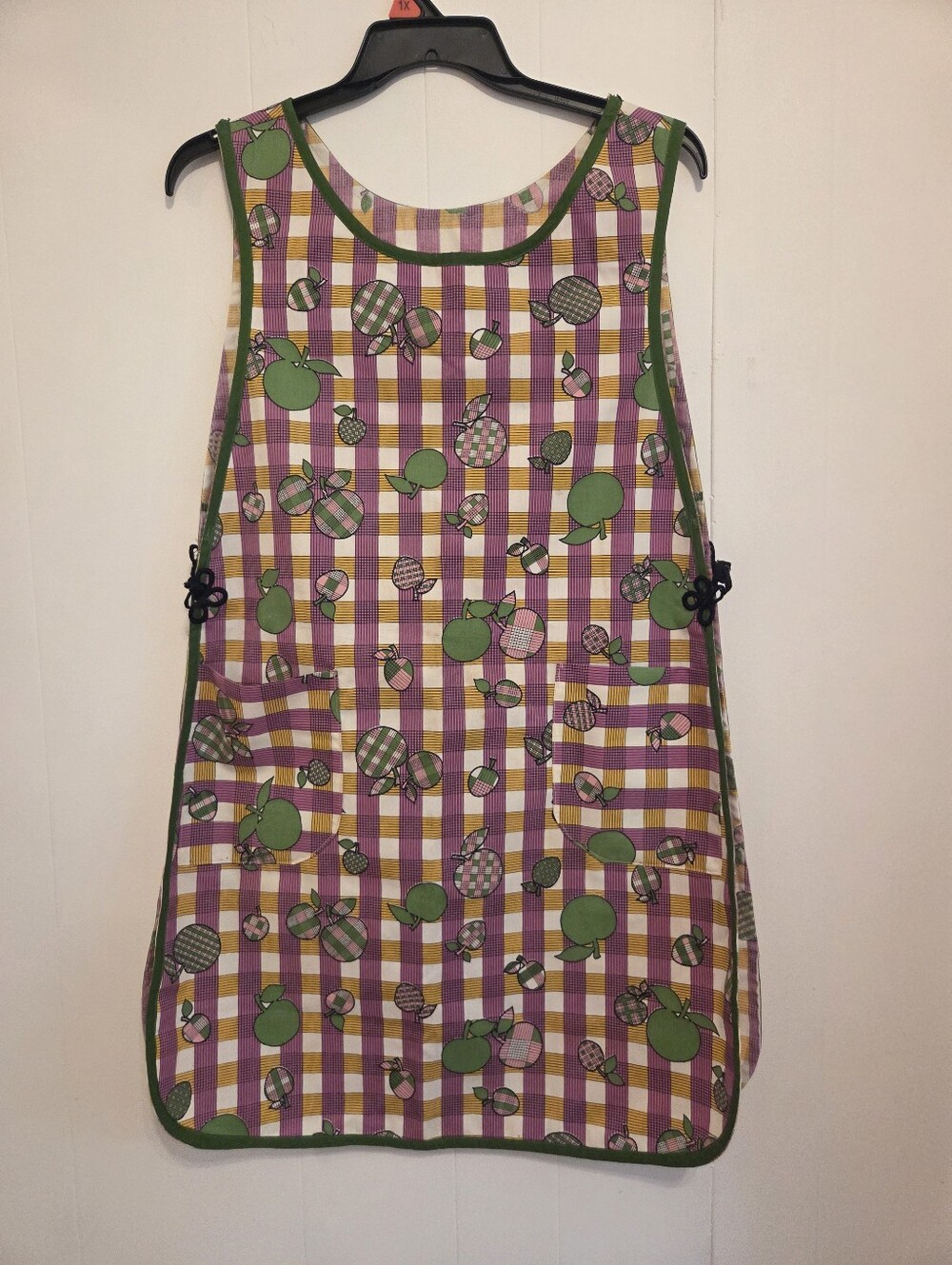 Vintage Checkered Apron with Green Fruit Motif
